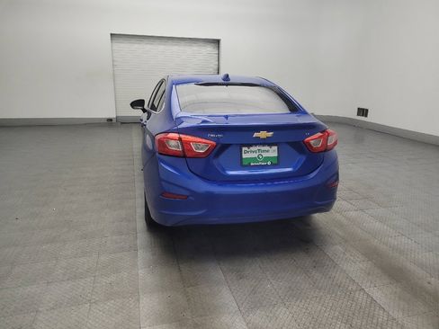 Used 2018 Chevrolet Cruze LT w/ Convenience Package FWD image 6