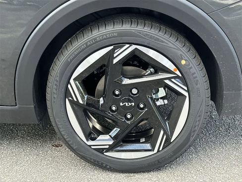 New 2026 Kia K4 EX image 11