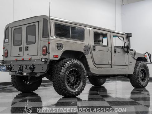 Used 2002 HUMMER H1 4-Door Wagon image 27