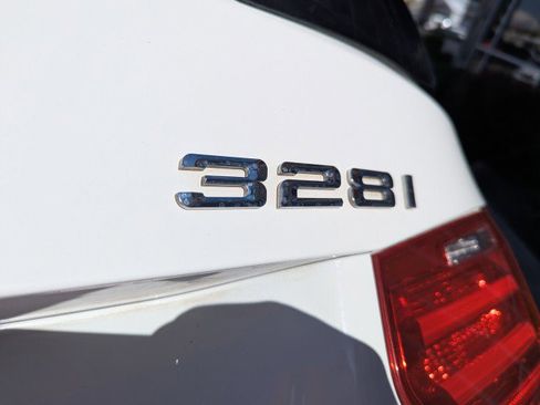 Used 2015 BMW 328i xDrive Sedan AWD/4WD image 30