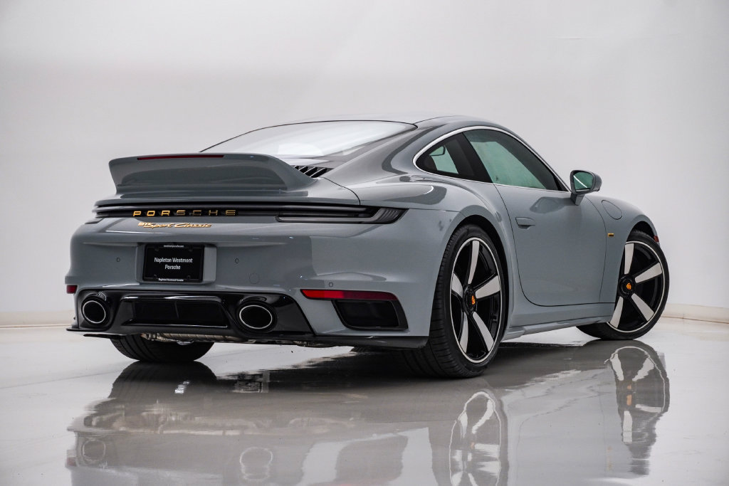 Used 2023 Porsche 911 Sport Classic RWD image 11