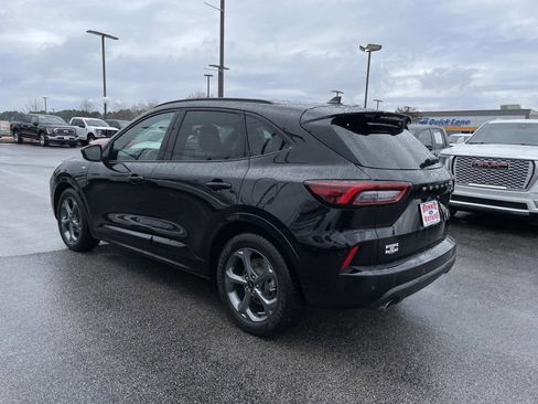 Certified 2023 Ford Escape ST-Line w/ Tech Pack #1 image 6