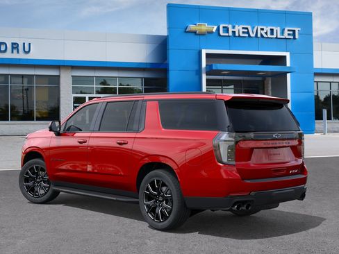New 2026 Chevrolet Suburban RST AWD/4WD image 3