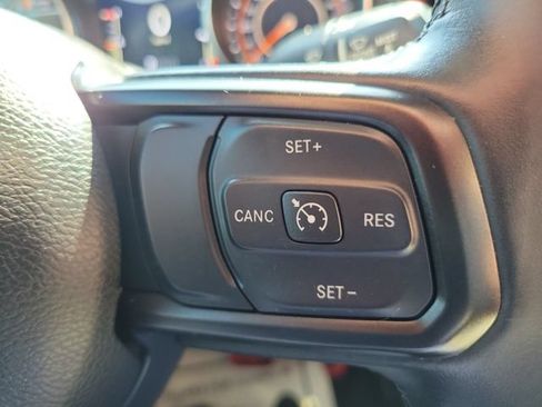 Used 2022 Jeep Wrangler Sport AWD/4WD image 19