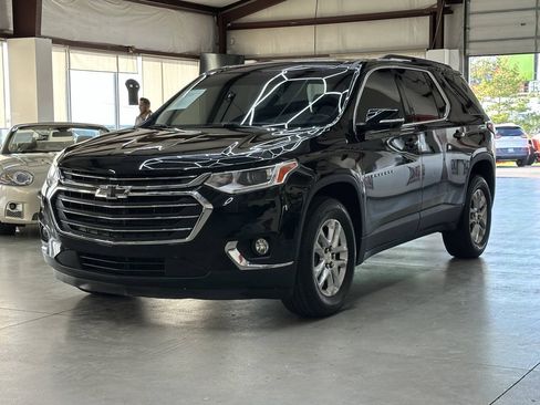 Used 2019 Chevrolet Traverse LT w/ LPO, Floor Liner Package FWD image 5