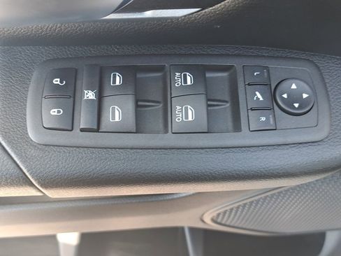 Certified 2022 RAM 1500 Big Horn image 28