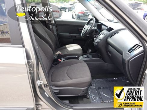 Used 2013 Kia Soul FWD image 36