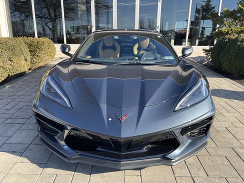 Used 2020 Chevrolet Corvette Stingray Preferred Conv w/ 2LT Preferred Equipment Group image 2