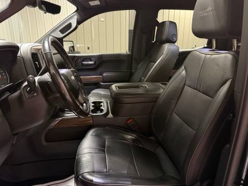 Used 2020 Chevrolet Silverado 1500 High Country w/ Technology Package AWD/4WD image 16
