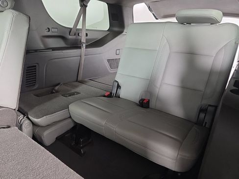 Used 2021 Chevrolet Suburban LT AWD/4WD image 29