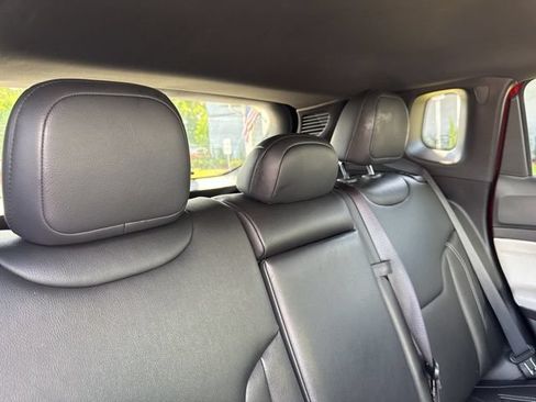 Used 2025 Jeep Compass Limited AWD/4WD image 15