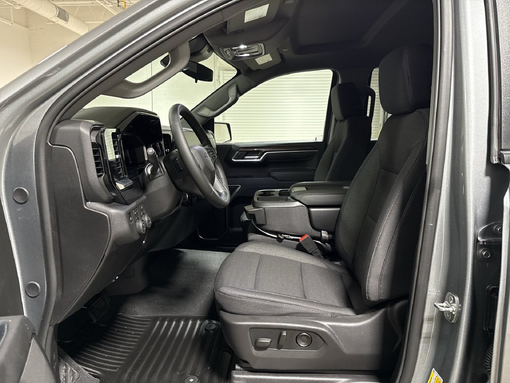 New 2026 Chevrolet Silverado 1500 RST w/ Z71 Off-Road Package AWD/4WD image 19