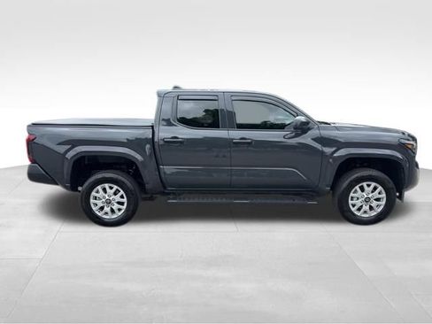 Used 2025 Toyota Tacoma SR RWD image 7
