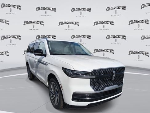 New 2026 Lincoln Navigator L Reserve AWD/4WD image 7