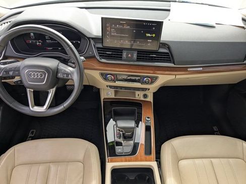 Used 2021 Audi Q5 2.0T Premium Plus w/ Premium Plus Package AWD/4WD image 13