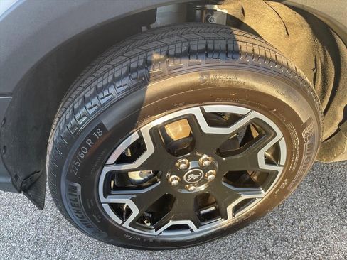 Used 2025 Ford Bronco Sport Outer Banks image 6