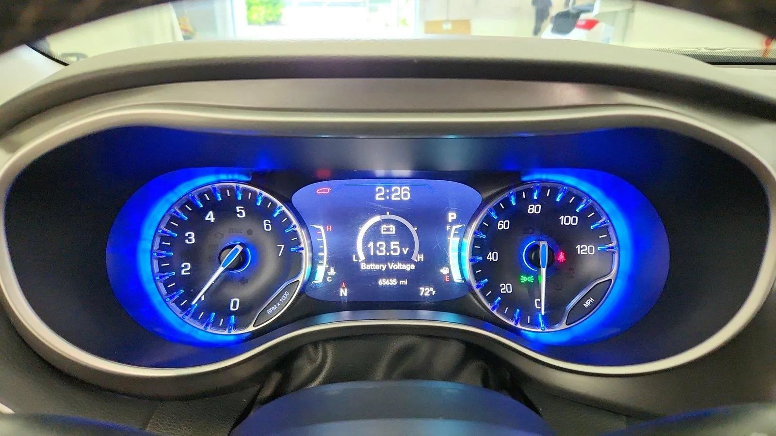 Used 2023 Chrysler Pacifica Touring-L FWD image 15