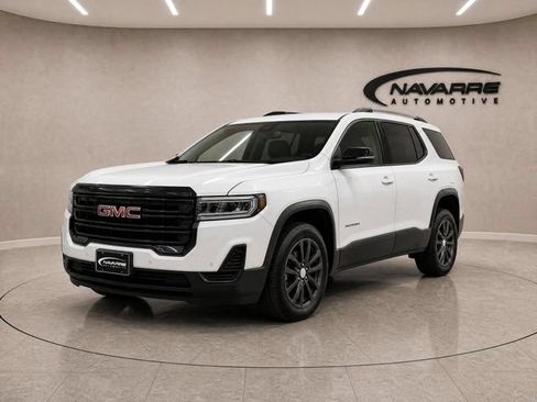 Used 2023 GMC Acadia SLE w/ Driver Convenience Package FWD image 3