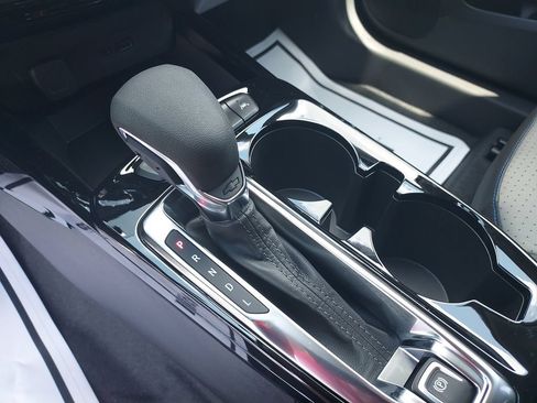 New 2026 Chevrolet Trax LT w/ LT Convenience Package FWD image 21