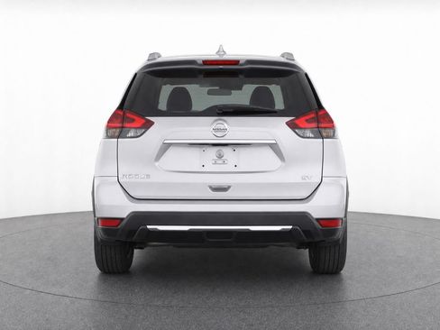 Used 2017 Nissan Rogue SV FWD image 7