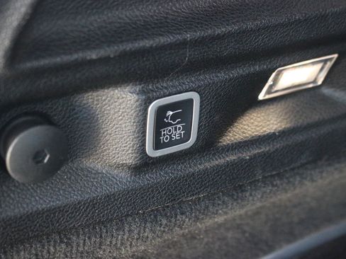 Used 2022 Jeep Grand Cherokee L Summit w/ Luxury Tech Group V image 14