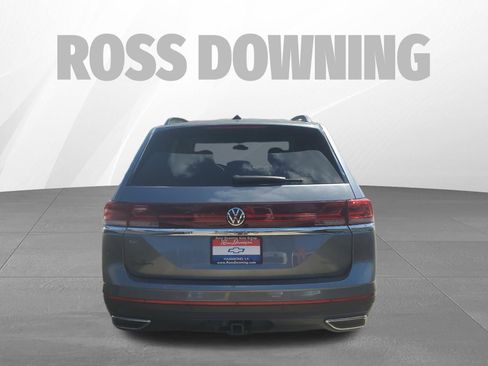 Used 2025 Volkswagen Atlas SE image 5