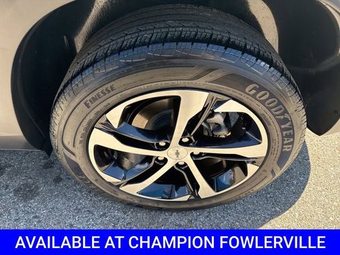 Used 2024 Chevrolet Trax RS w/ Driver Confidence Package FWD image 9