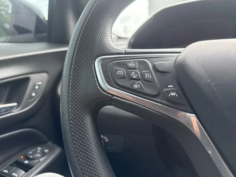 Used 2022 Chevrolet Equinox LT FWD image 17