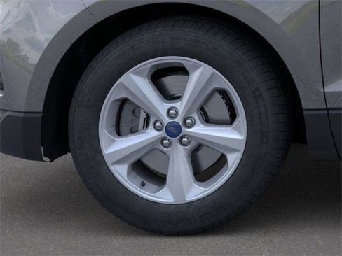 New 2024 Ford Edge SE image 19