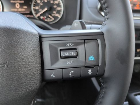 Certified 2026 Nissan Rogue SV FWD image 24