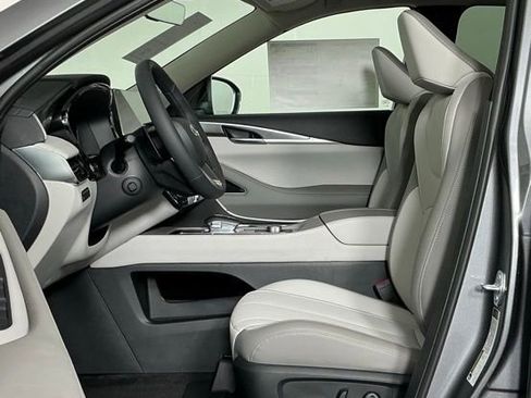 New 2027 INFINITI QX60 Luxe FWD image 12