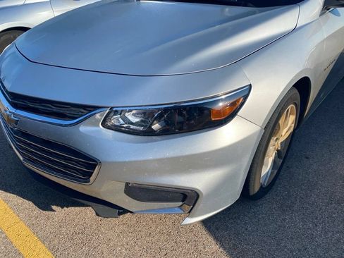 Used 2018 Chevrolet Malibu LT FWD image 17