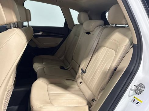 Used 2020 Audi Q5 2.0T Premium AWD/4WD image 31