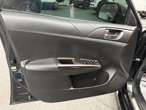 Used 2011 Subaru Impreza WRX STI image 30