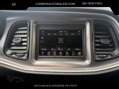Used 2021 Dodge Challenger SXT RWD image 11