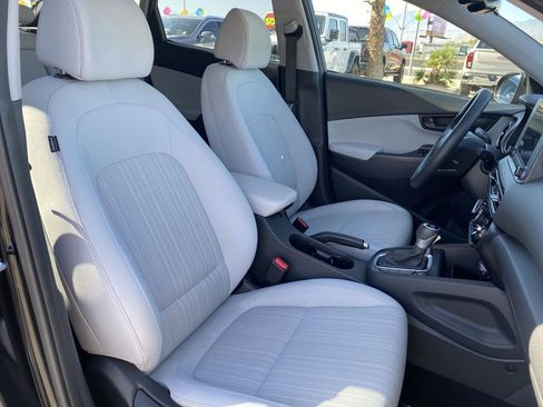 Used 2023 Hyundai Kona SEL w/ Cargo Package AWD/4WD image 27