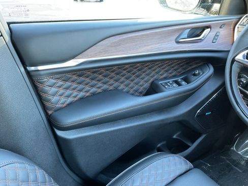 New 2025 Jeep Grand Cherokee Summit w/ Obsidian Package AWD/4WD image 17