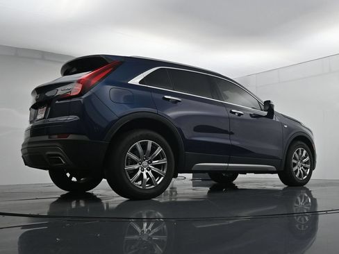 Used 2021 Cadillac XT4 Premium Luxury AWD/4WD image 37