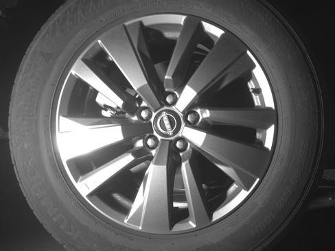 Used 2025 Nissan Pathfinder SV FWD image 15