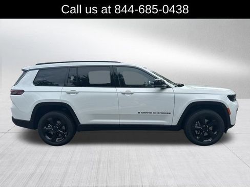 New 2026 Jeep Grand Cherokee L Limited AWD/4WD image 4