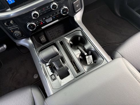 New 2025 Ford F150 Lariat w/ Equipment Group 502A High image 36