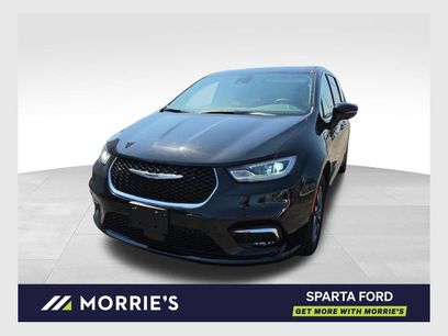 Used 2024 Chrysler Pacifica Limited