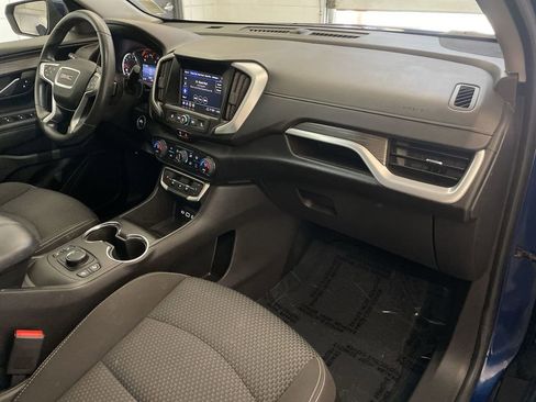 Used 2023 GMC Terrain SLE w/ Driver Convenience Package FWD image 21