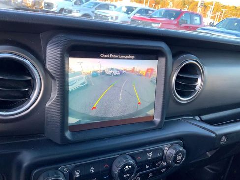 Used 2019 Jeep Wrangler Unlimited Rubicon image 27