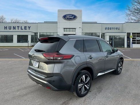 Used 2022 Nissan Rogue SL w/ SL Premium Package image 4