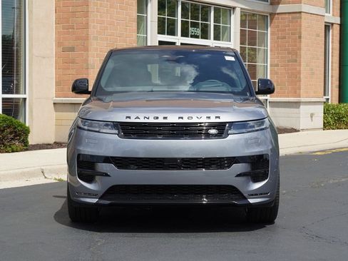 Used 2025 Land Rover Range Rover Sport Dynamic SE image 4