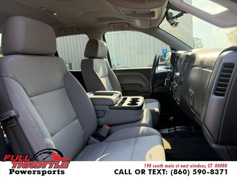 Used 2018 Chevrolet Silverado 1500 Custom w/ Custom Convenience Package AWD/4WD image 12