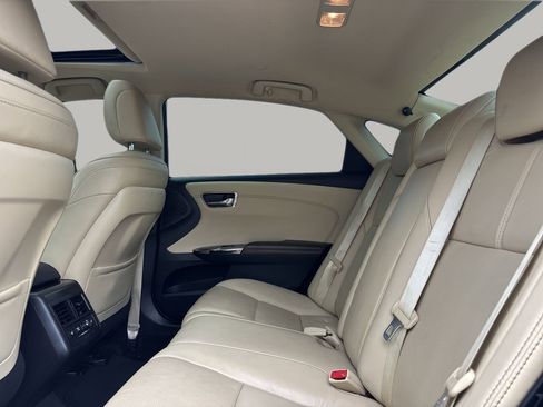 Used 2018 Toyota Avalon Limited FWD image 16
