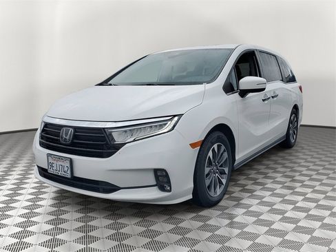 Certified 2023 Honda Odyssey EX-L image 3