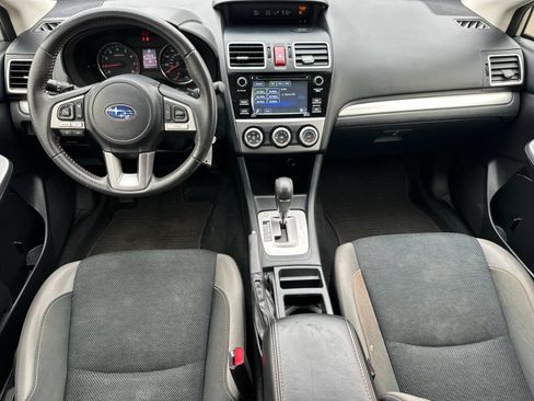 Used 2017 Subaru Crosstrek 2.0i Premium w/ Moonroof Package AWD/4WD image 10